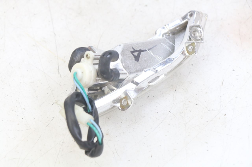 photo de RIGHT FRONT TURN SIGNAL PEUGEOT TWEET 125 (2018 - 2021)