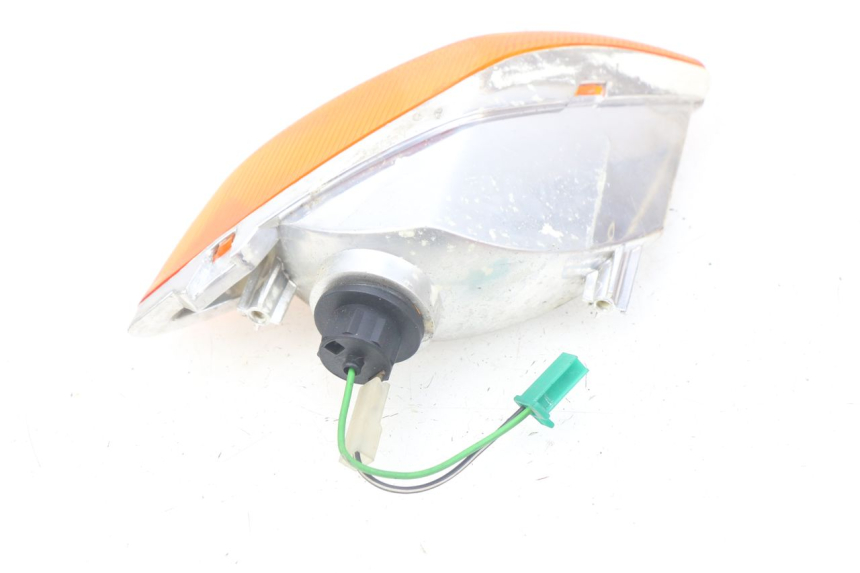 photo de RIGHT FRONT TURN SIGNAL SUZUKI UH BURGMAN 125 (2002 - 2006)