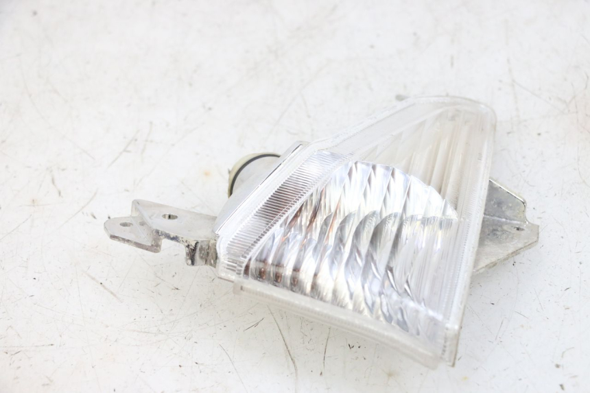 photo de FRONT RIGHT TURN SIGNAL YAMAHA X-MAX XMAX 125 (2010 - 2013) - Component detail