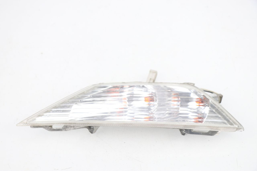 photo de FRONT RIGHT TURN SIGNAL PIAGGIO X8 400 (2006 - 2007)