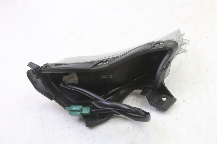 photo de FRONT RIGHT TURN SIGNAL YAMAHA XMAX X-MAX 125 (2021 - 2025)