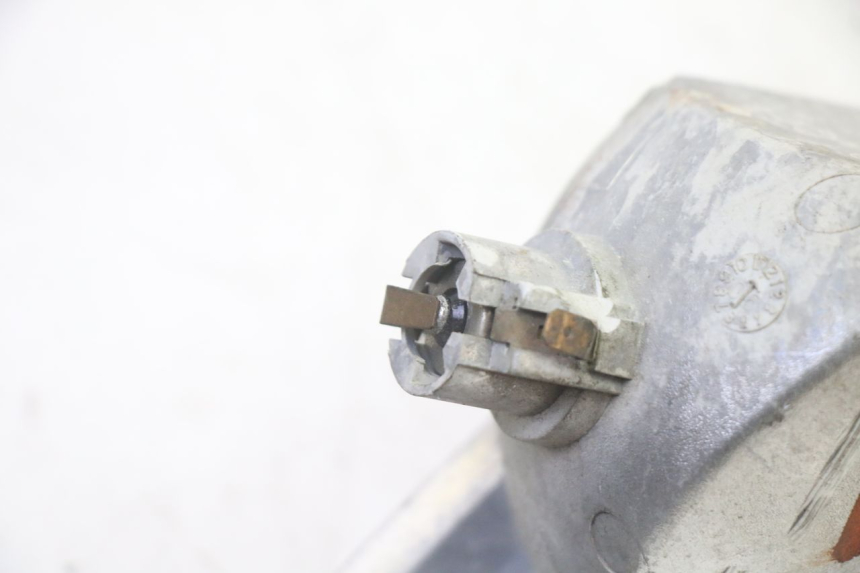 photo de FRONT RIGHT TURN SIGNAL YAMAHA YP MAJESTY 125 (2007 - 2010)