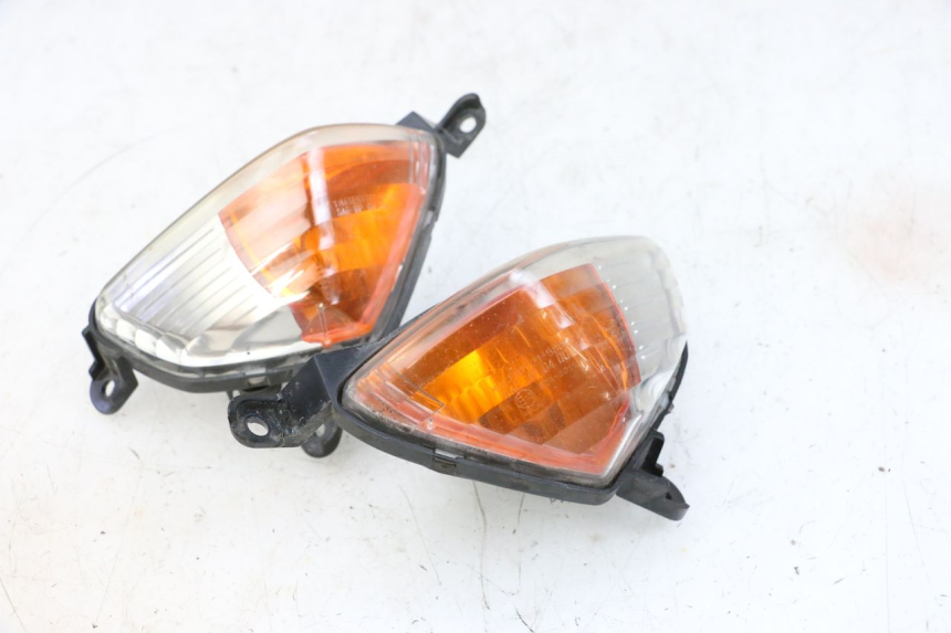 photo de FRONT TURN SIGNAL YAMAHA FJR ABS 1300 (2006 - 2012) - Component detail