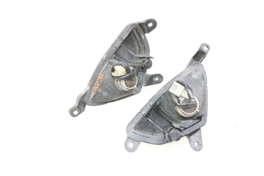 photo de FRONT TURN SIGNAL YAMAHA FJR ABS 1300 (2006 - 2012) - Alternative perspective