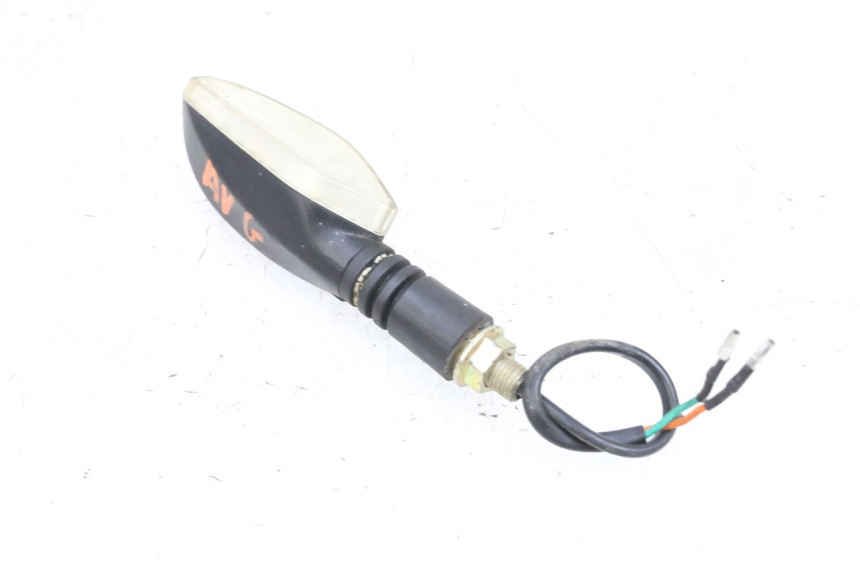 photo de FRONT LEFT TURN SIGNAL MAG POWER BOMBERS 4T 50 (2016 - 2026) - Zoom on usage condition