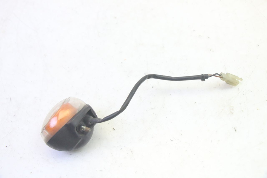 photo de LEFT FRONT TURN SIGNAL MBK BOOSTER SPIRIT 50 (2004 - 2017) - Alternative perspective