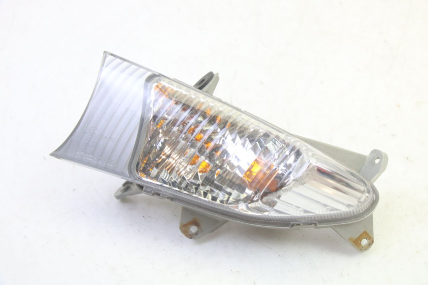 photo de LEFT FRONT TURN SIGNAL SUZUKI BURGMAN 125 (2007 - 2014)