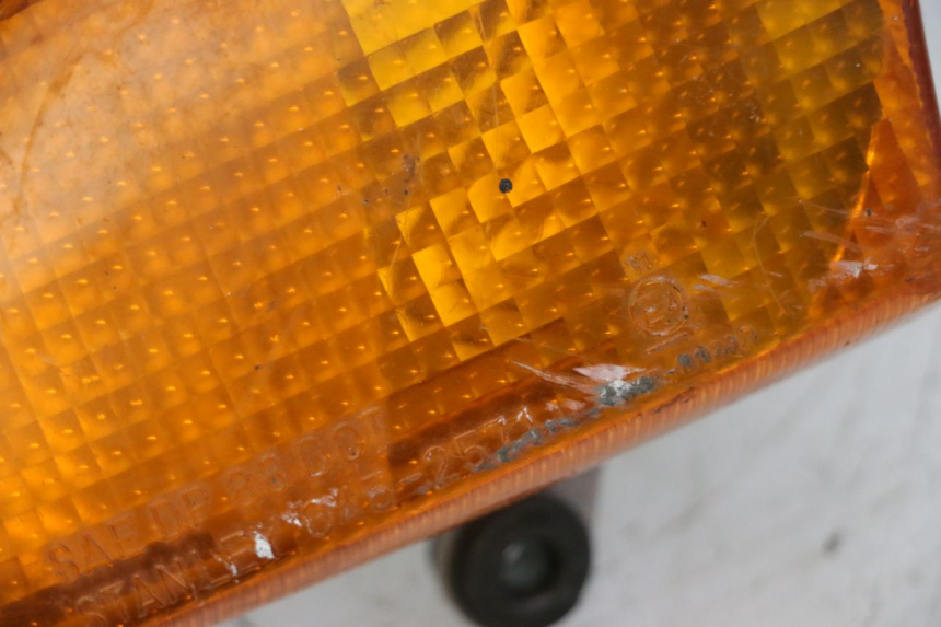 photo de FRONT LEFT TURN SIGNAL HONDA CBR F SC25 1000 (1989 - 1992)