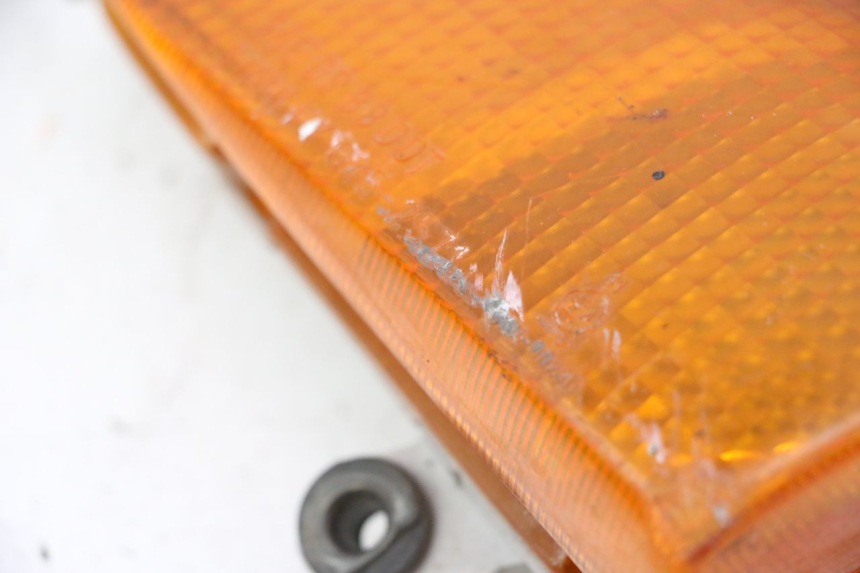 photo de FRONT LEFT TURN SIGNAL HONDA CBR F SC25 1000 (1989 - 1992)