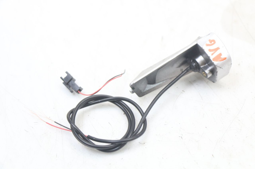 photo de FRONT LEFT TURN SIGNAL DUALTRON TOGO PLUS 1