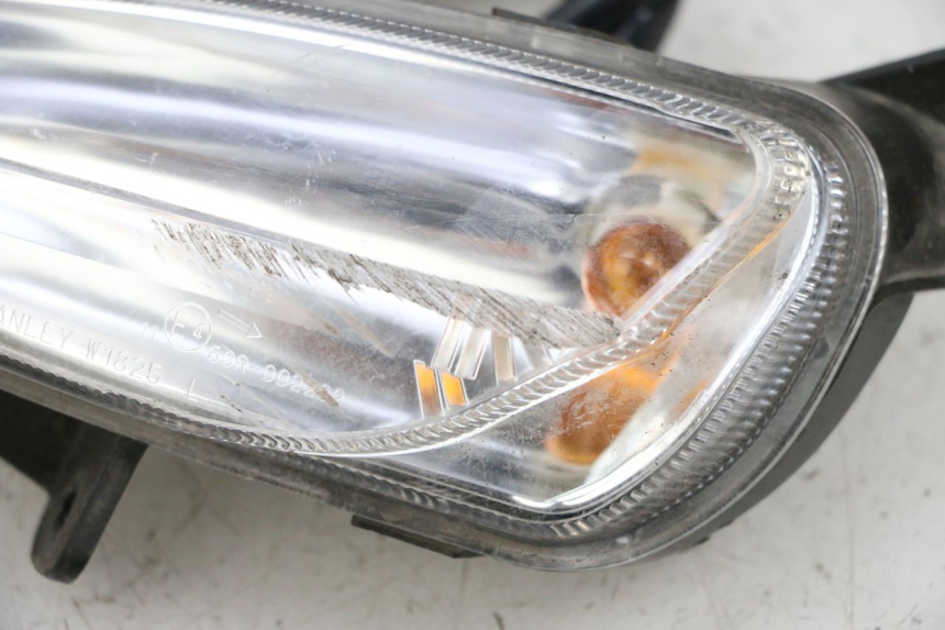 photo de FRONT LEFT TURN SIGNAL MBK FLIPPER 115 (2013 - 2017) - Additional view of the item
