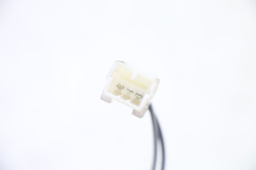 photo de LEFT FRONT TURN SIGNAL PIAGGIO FLY 2T 50 (2004 - 2017)