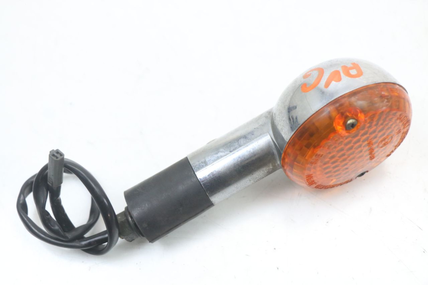 photo de FRONT LEFT TURN SIGNAL  SUZUKI GZ MARAUDER 125 (1998 - 2004)
