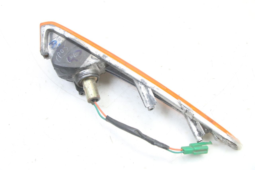 photo de LEFT FRONT TURN SIGNAL HONDA SCV LEAD 100 (2003 - 2007)