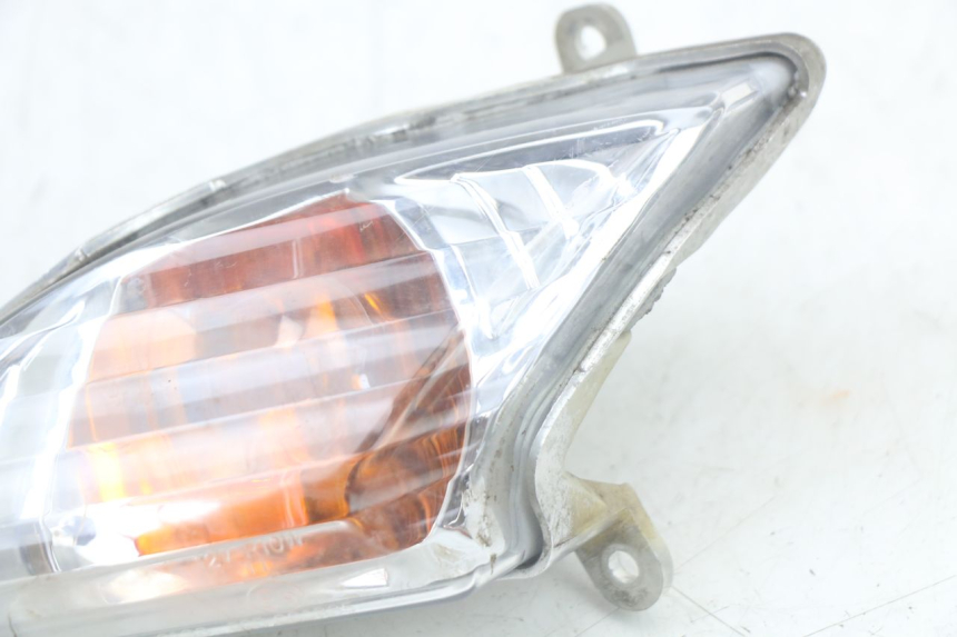 photo de LEFT FRONT TURN SIGNAL MBK FLAME X 125 (2004 - 2007)