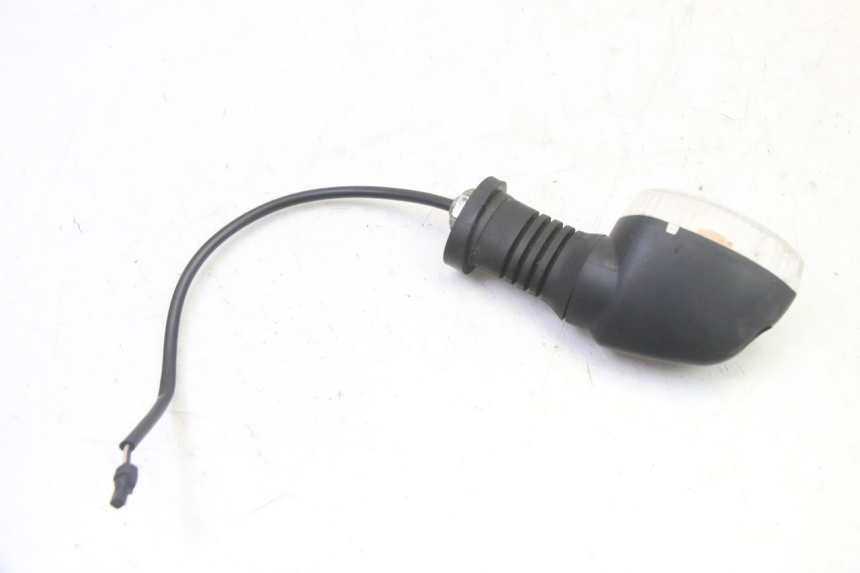 photo de FRONT LEFT TURN SIGNAL PIAGGIO MP3 RL 250 (2007 - 2010)