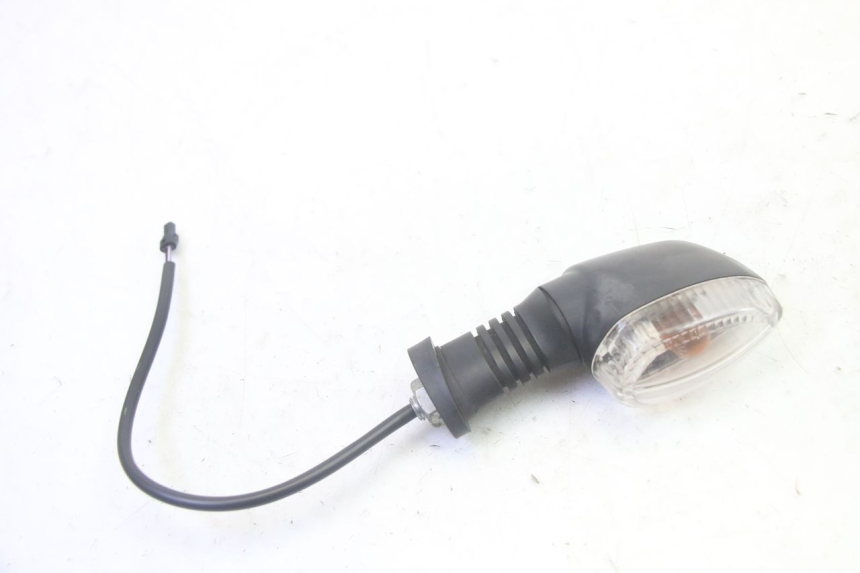 photo de FRONT LEFT TURN SIGNAL PIAGGIO MP3 RL 250 (2007 - 2010) - Main view
