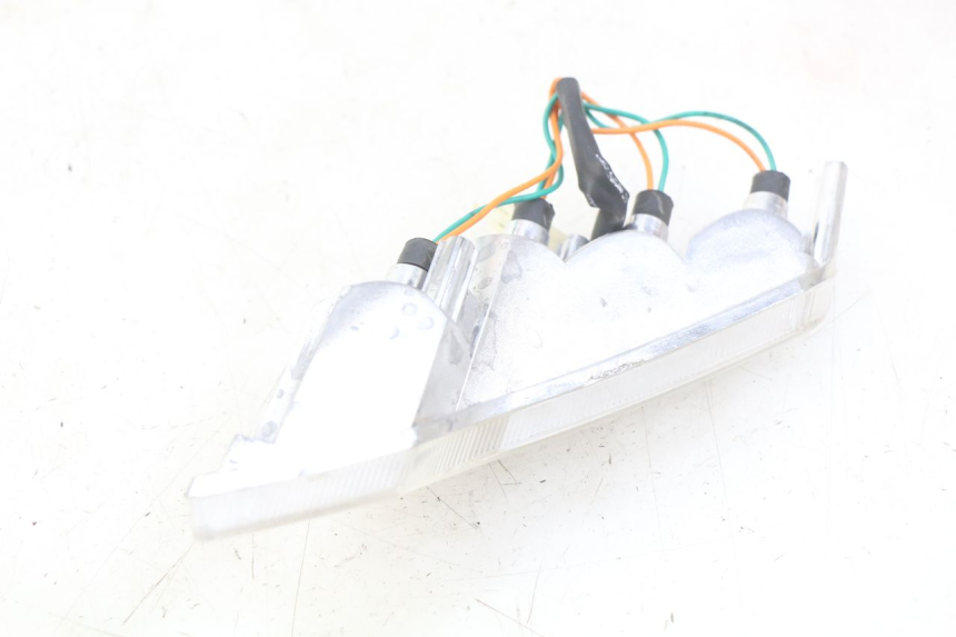 photo de LEFT FRONT TURN SIGNAL PEUGEOT E-VIVACITY 1 (2012 - 2018)