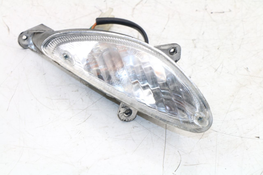 photo de LEFT FRONT TURN SIGNAL PEUGEOT V-CLIC VCLIC 50 (2007 - 2013)