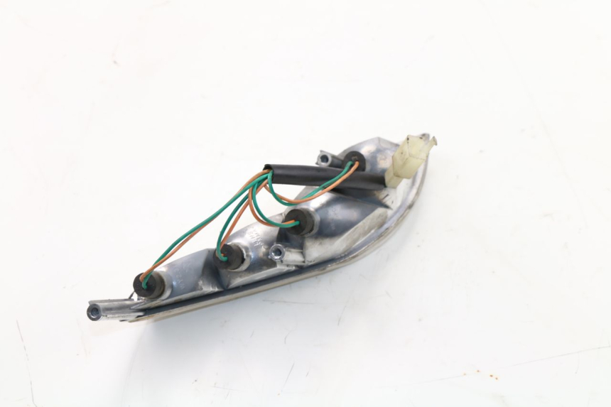 photo de FRONT LEFT TURN SIGNAL  PEUGEOT VIVACITY NEW 2T 50 (2008 - 2017)