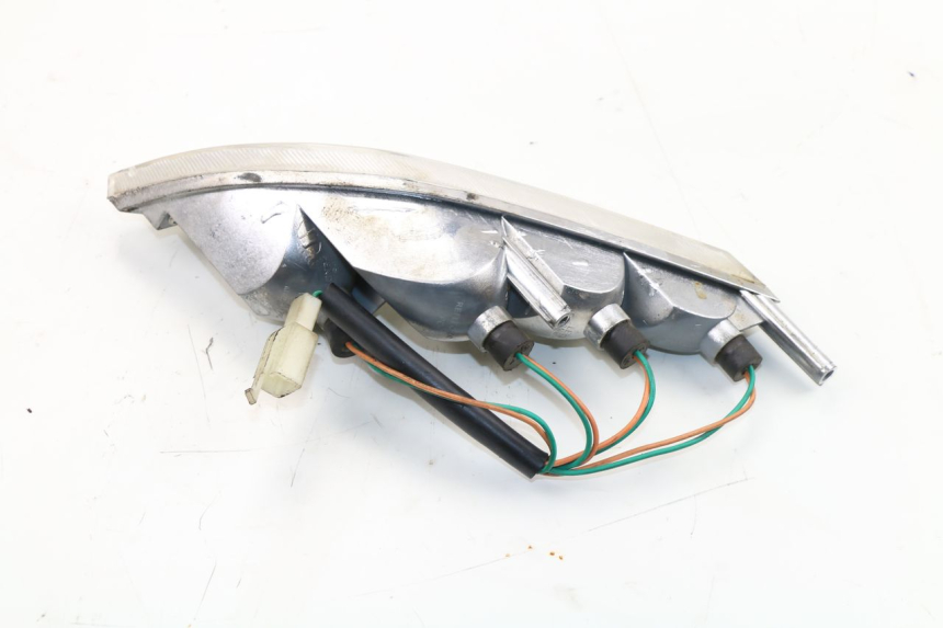 photo de FRONT LEFT TURN SIGNAL  PEUGEOT VIVACITY NEW 2T 50 (2008 - 2017)