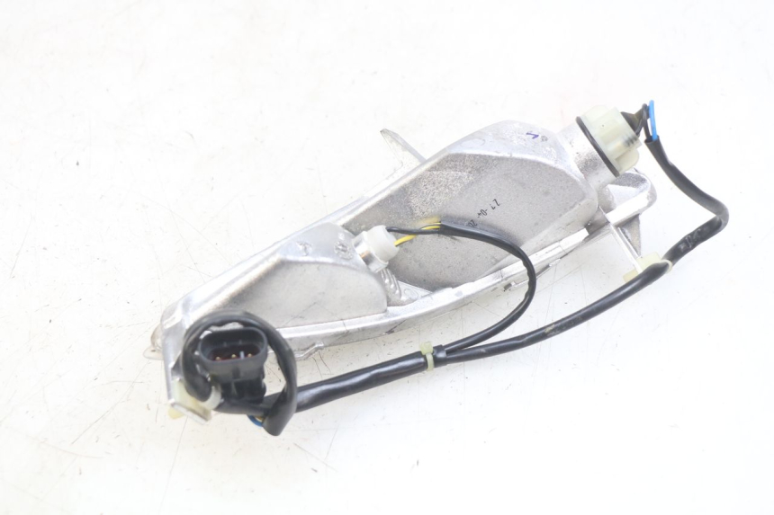 photo de LEFT FRONT TURN SIGNAL PIAGGIO FLY 4T 50 (2013 - 2017)
