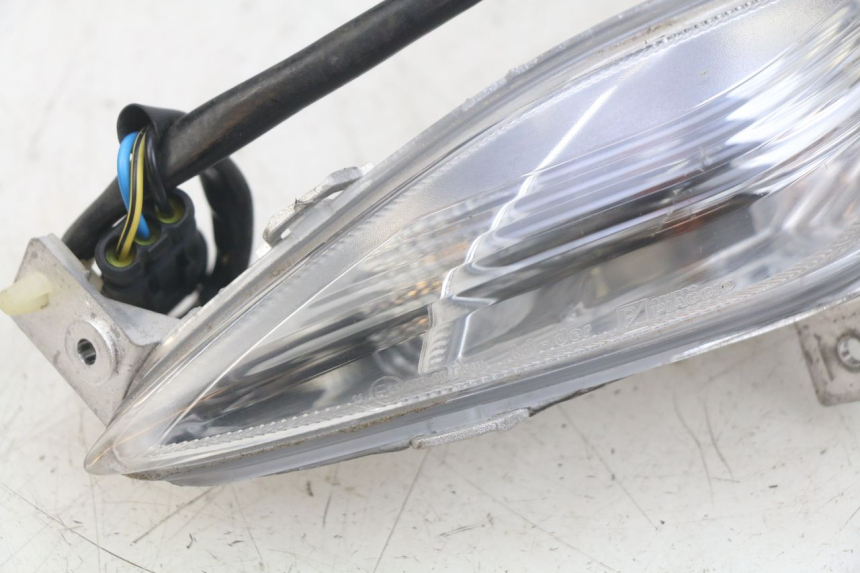 photo de LEFT FRONT TURN SIGNAL PIAGGIO FLY 4T 50 (2013 - 2017)