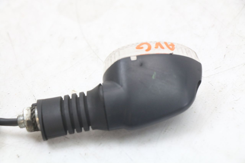 photo de FRONT LEFT TURN SIGNAL PIAGGIO MP3 LT 400 (2007 - 2012)