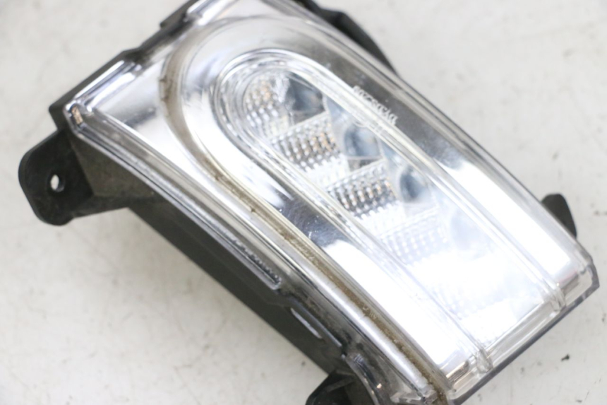 photo de FRONT LEFT TURN SIGNAL EFUN PUSA 1 - Component detail