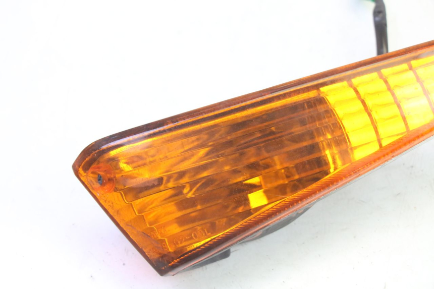 photo de LEFT FRONT TURN SIGNAL HONDA SCV LEAD 100 (2003 - 2007)
