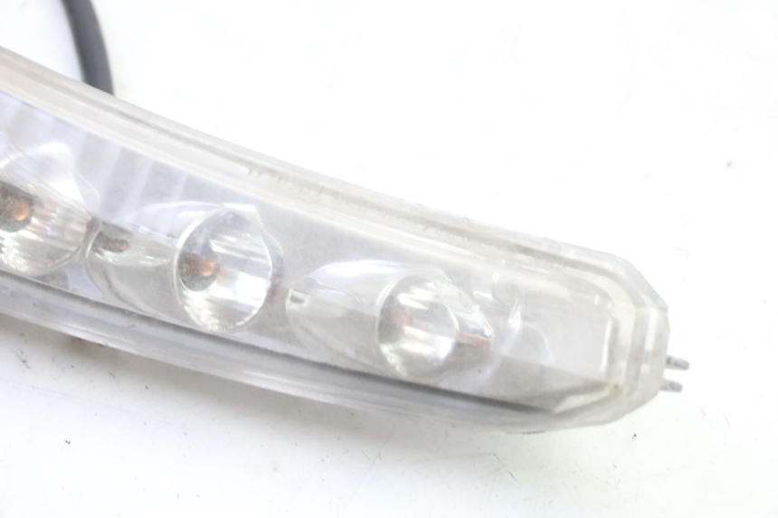 photo de FRONT LEFT TURN SIGNAL PEUGEOT SPEEDFIGHT 3 AIR 50 (2009 - 2015)