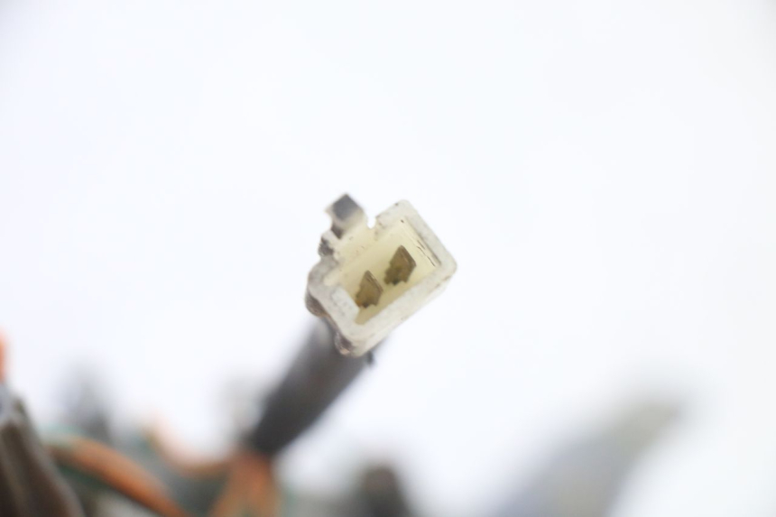 photo de FRONT LEFT TURN SIGNAL PEUGEOT SPEEDFIGHT 3 AIR 50 (2009 - 2015)