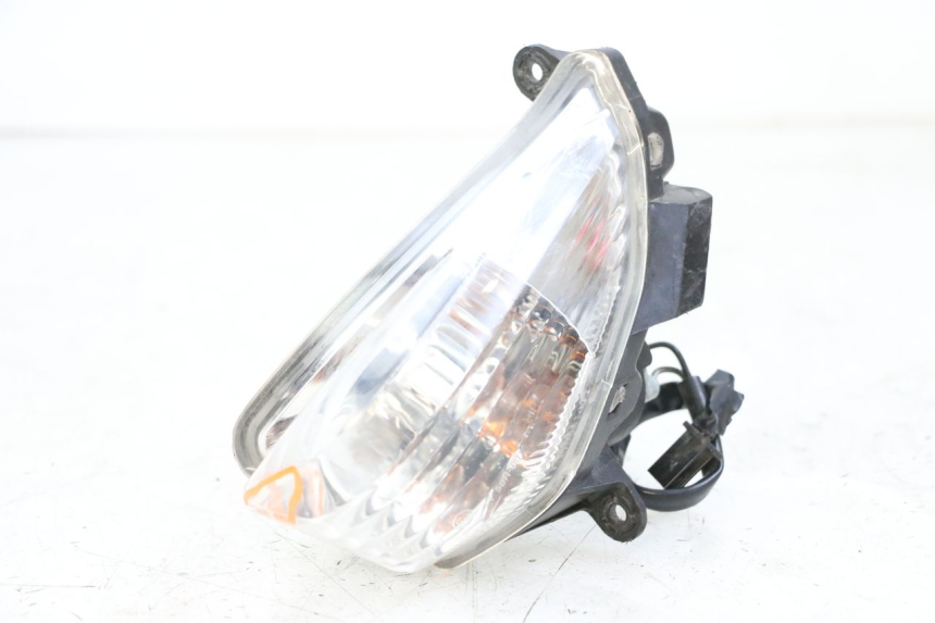 photo de FRONT LEFT TURN SIGNAL SUZUKI BURGMAN 125 (2015 - 2017)