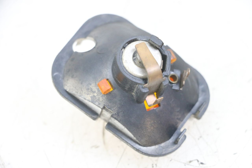 photo de LEFT FRONT TURN SIGNAL PEUGEOT TKR TREKKER FURIOUS 50 (2005 - 2014)