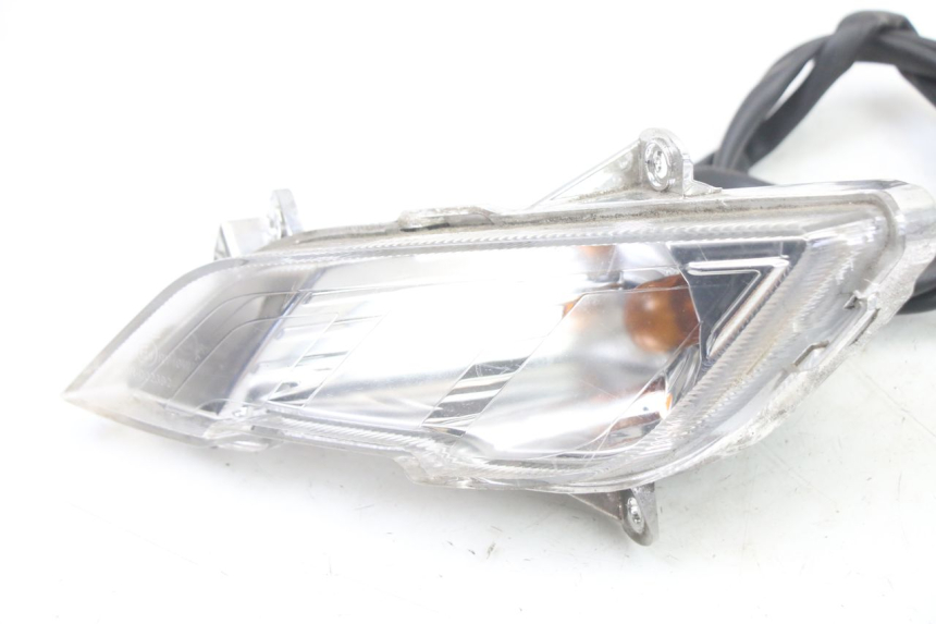 photo de LEFT FRONT TURN SIGNAL PEUGEOT TWEET 4T 50 (2018 - 2020)