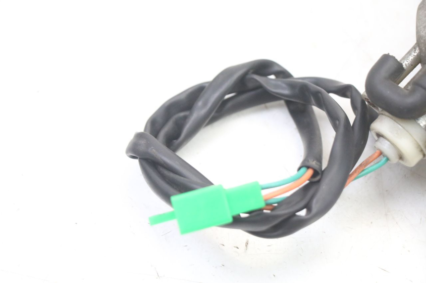 photo de LEFT FRONT TURN SIGNAL PEUGEOT TWEET 4T 50 (2018 - 2020)