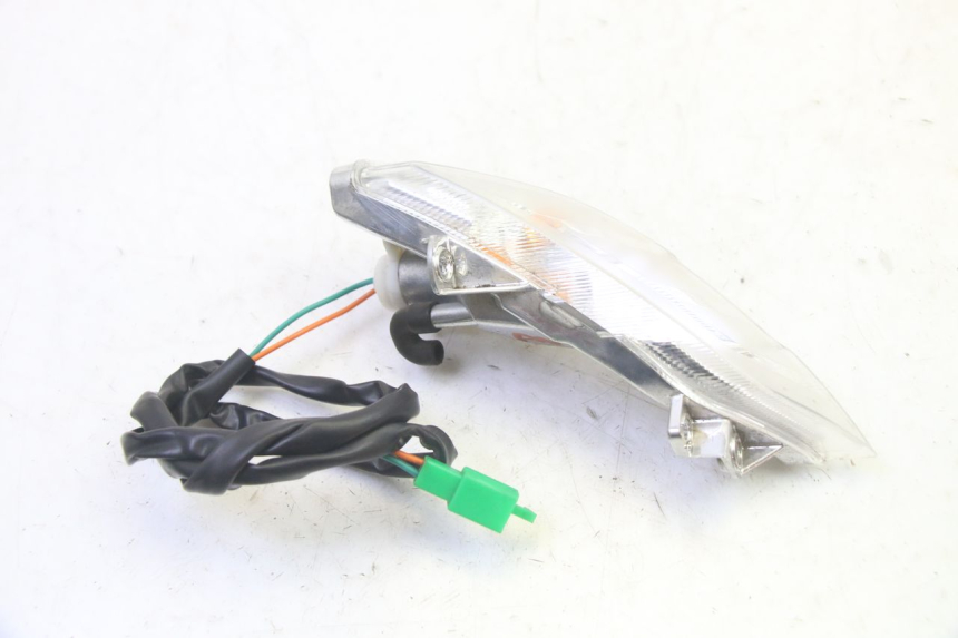 photo de FRONT LEFT TURN SIGNAL PEUGEOT TWEET PRO EFI 4T 50 (2021 - 2022)