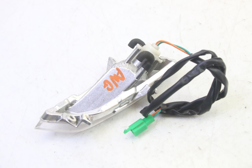 photo de FRONT LEFT TURN SIGNAL PEUGEOT TWEET PRO EFI 4T 50 (2021 - 2022)