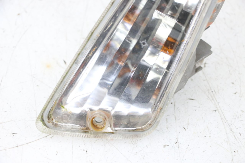 photo de LEFT FRONT TURN SIGNAL PIAGGIO VESPA GTS SUPER IE 125 (2009 - 2016) - Product overview