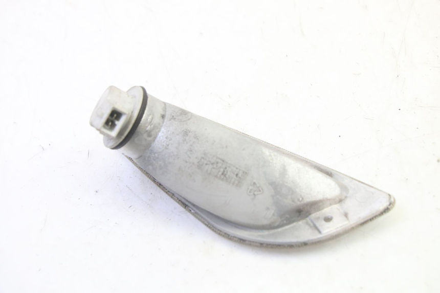 photo de LEFT FRONT TURN SIGNAL PIAGGIO VESPA S 2T 50 (2007 - 2014)