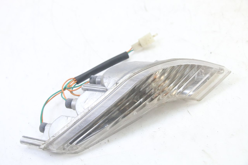 photo de FRONT LEFT TURN SIGNAL  PEUGEOT VIVACITY NEW 2T 50 (2008 - 2017)
