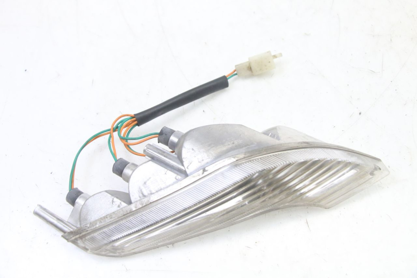 photo de FRONT LEFT TURN SIGNAL  PEUGEOT VIVACITY NEW 2T 50 (2008 - 2017)