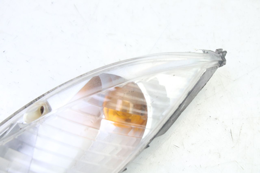 photo de FRONT LEFT TURN SIGNAL PEUGEOT VIVACITY 50 (2004 - 2009)