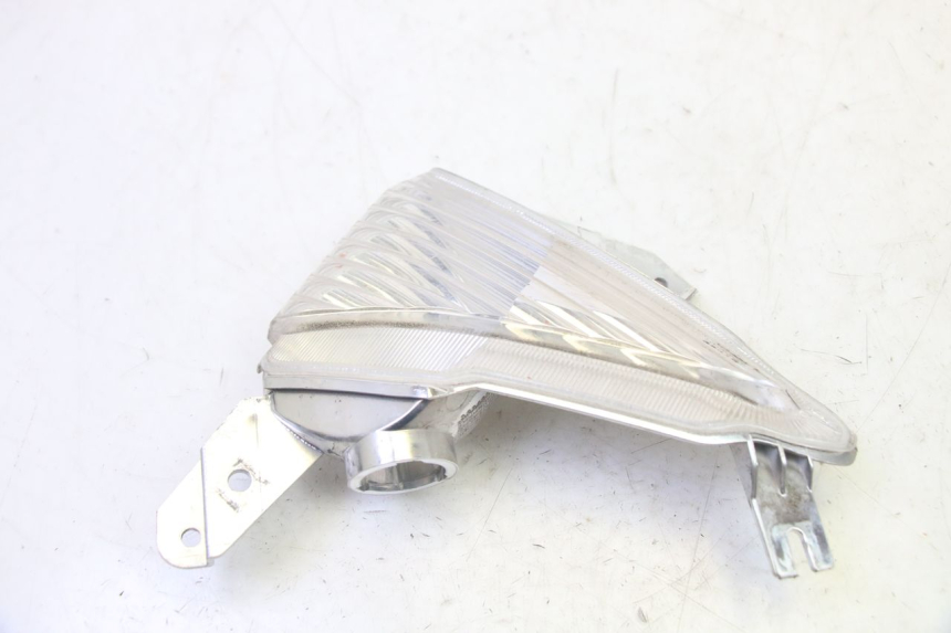 photo de LEFT FRONT TURN SIGNAL YAMAHA X-MAX XMAX 125 (2010 - 2014)