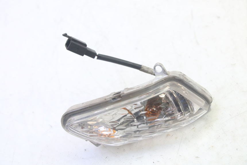 photo de LEFT FRONT TURN SIGNAL YAMAHA X-MAX XMAX 250 (2006 - 2009)