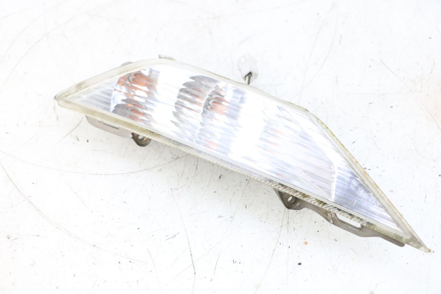 photo de LEFT FRONT TURN SIGNAL PIAGGIO X8 125 (2004 - 2007) - Main view