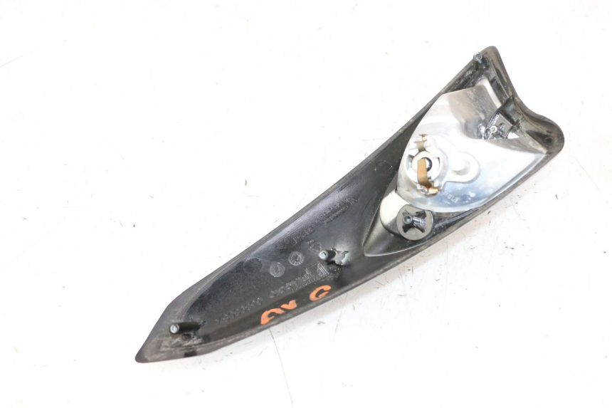 photo de LEFT FRONT TURN SIGNAL PIAGGIO XEVO - X EVO 125 (2007 - 2016)