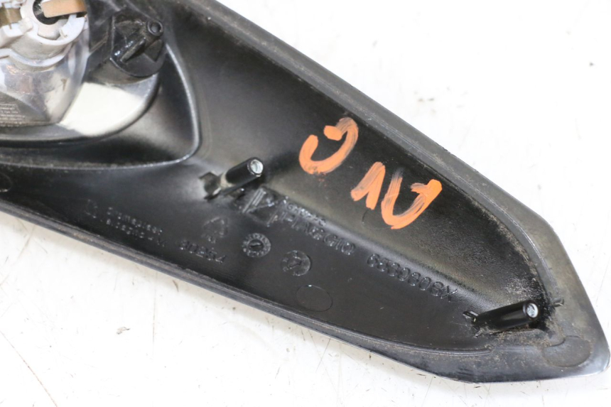 photo de LEFT FRONT TURN SIGNAL PIAGGIO XEVO - X EVO 125 (2007 - 2016)