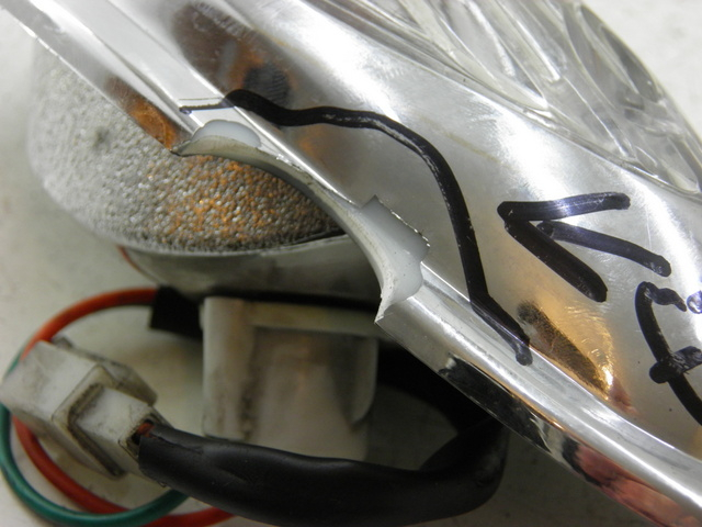 photo de FRONT LEFT TURN SIGNAL  YAMASAKI YM50QT-N3 RETRO 50 (2012 - 2014) - Component detail