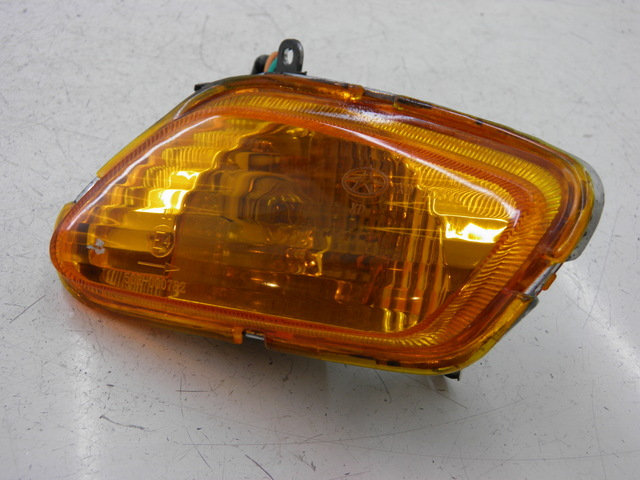 photo de FRONT LEFT TURN SIGNAL  YIYING YY 125 T-10 125 (2006 - 2012) - Main view